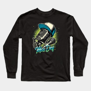 rerto mos def microphone Long Sleeve T-Shirt